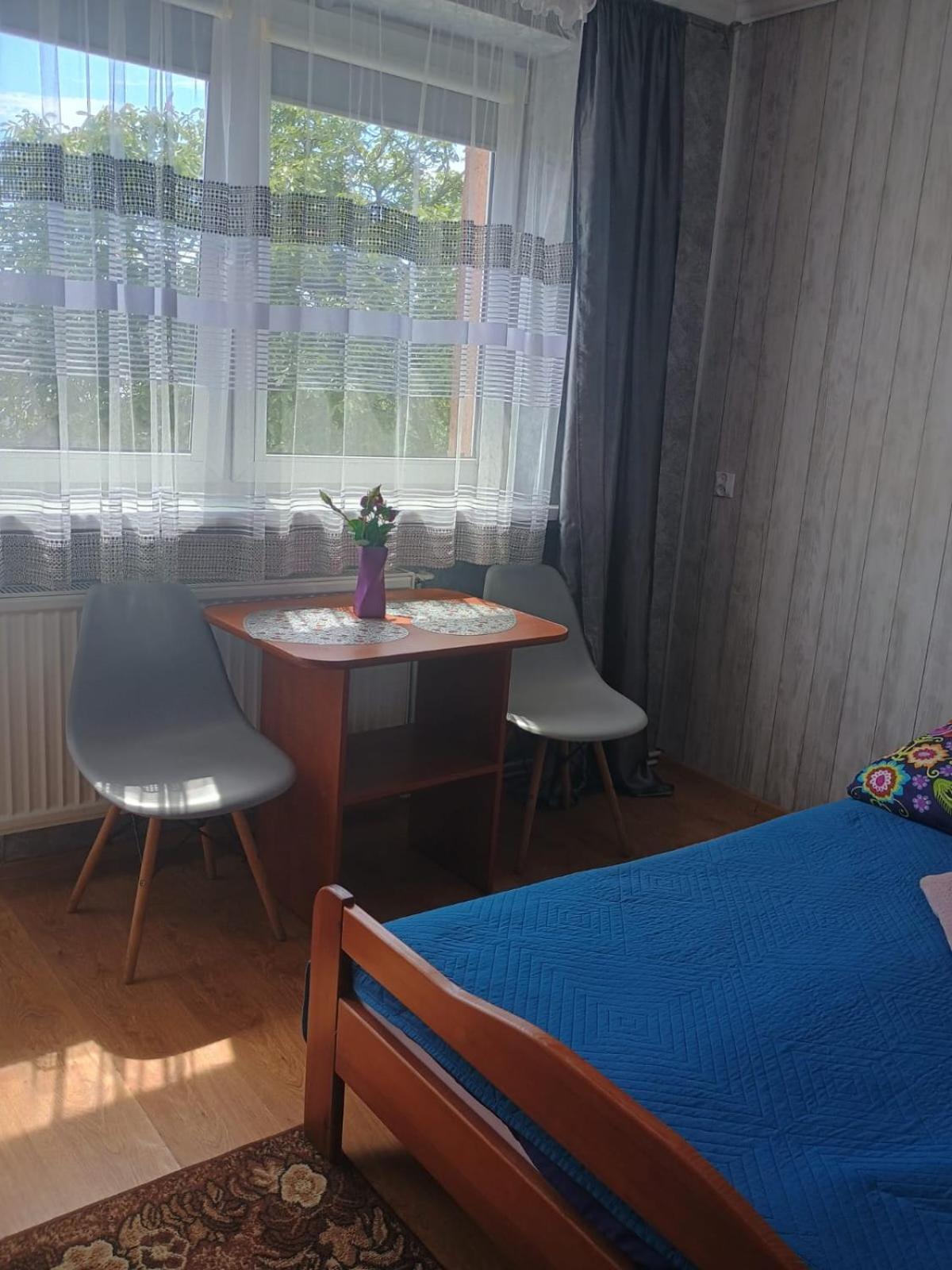 Wynajem Pokoi Jaroslaw Homestay *